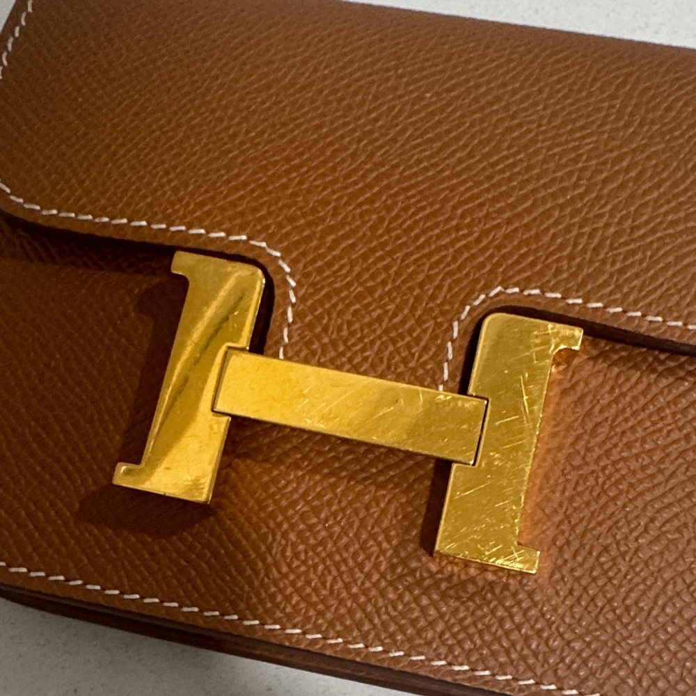 Hermes Constance Slim in Gold - Picture 2 of 11